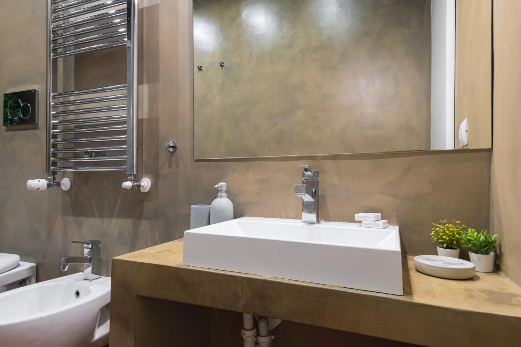 Nice And Cozy Studio In Porta Romana By Easylife Milan Luaran gambar